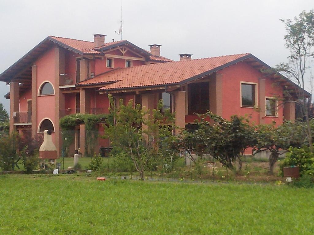 Bed & Breakfast Milu Cuneo Bagian luar foto